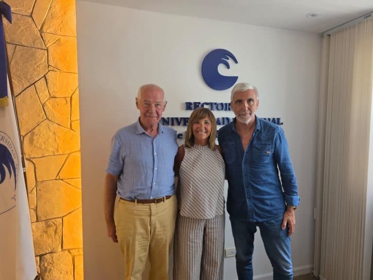 La UNMDP volvió a postular al Nobel de la Paz a Julio Aro y Geoffrey Cardozo por su labor humanitaria en Malvinas